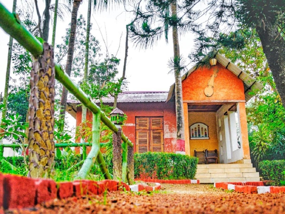 Raktokorobi Karu Gram Hotel Sri Niketan Buitenkant foto